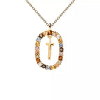 Collier avec pendentif ovale initiale t