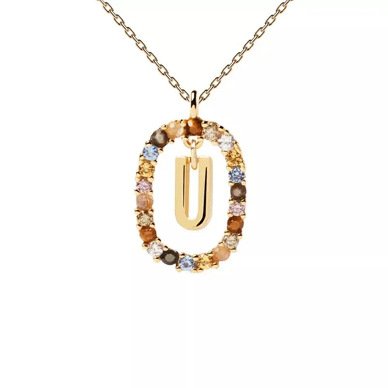 Collier avec pendentif ovale initiale u
