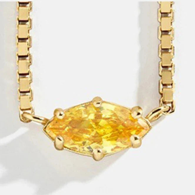 Collier avec pendentif pierre de naissance en forme d'oeil novembre