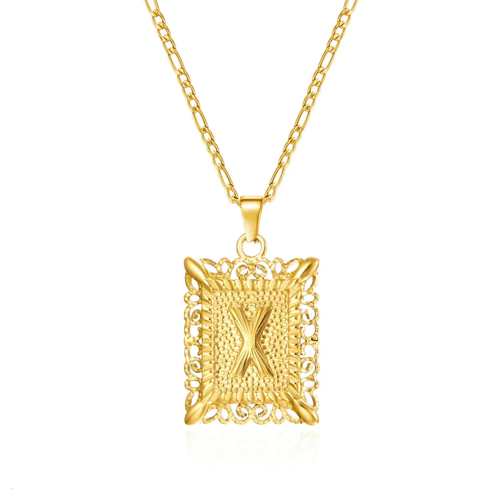 Collier avec pendentif rectangulaire initiale x