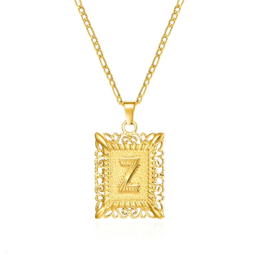 Collier avec pendentif rectangulaire initiale z