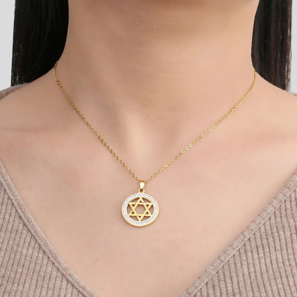 Collier avec pendentif rond avec symbole juif étoile de David or