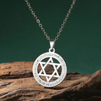 Collier avec pendentif rond avec symbole juif étoile de David argent