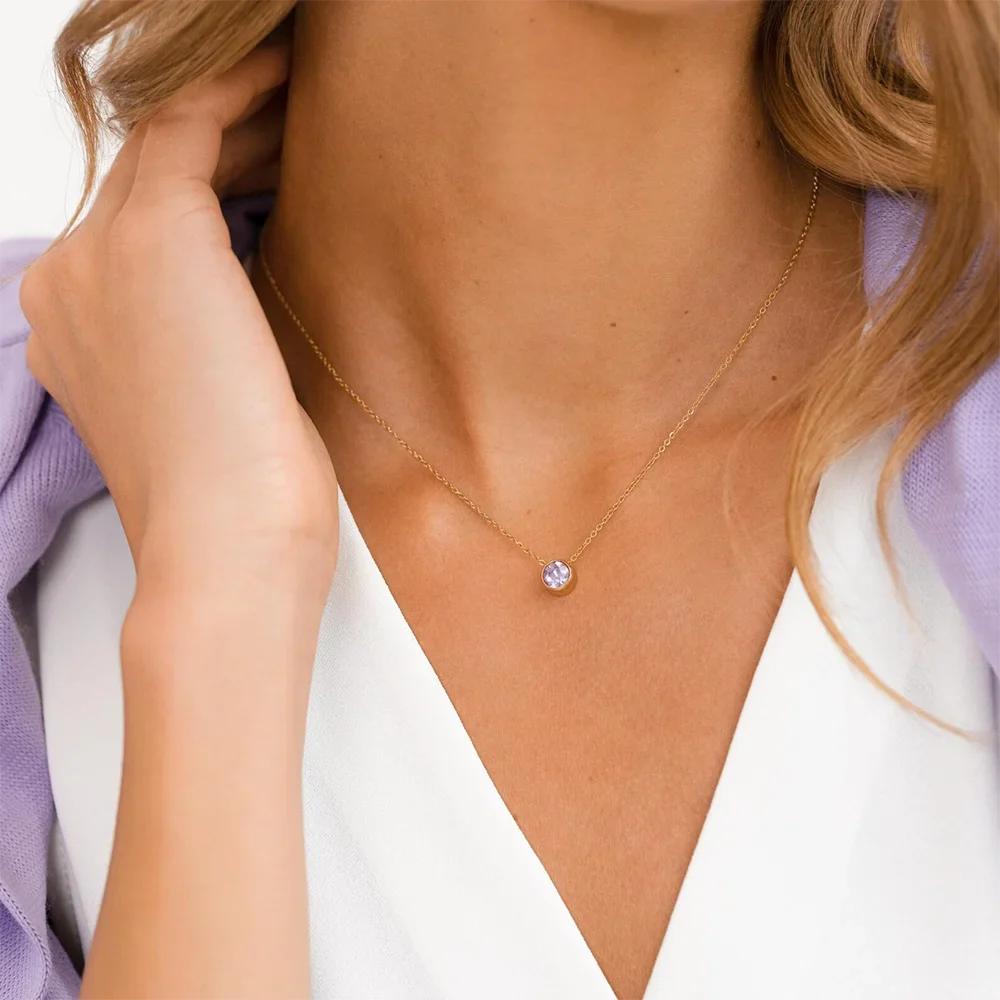 Collier avec pendentif rond pierre de naissance pour femme
