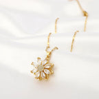 Collier avec Pendentif Rotatif Fleur Anti-Stress pour Femme