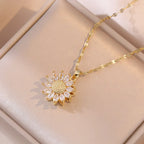 Necklace with Rotating Flower Pendant in Zircon against Anxiety gold