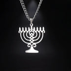 Collier avec pendentif symbolique juif Menorah