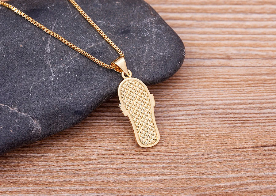 Necklace With Blue Eye Tongue Pendant And Zircon