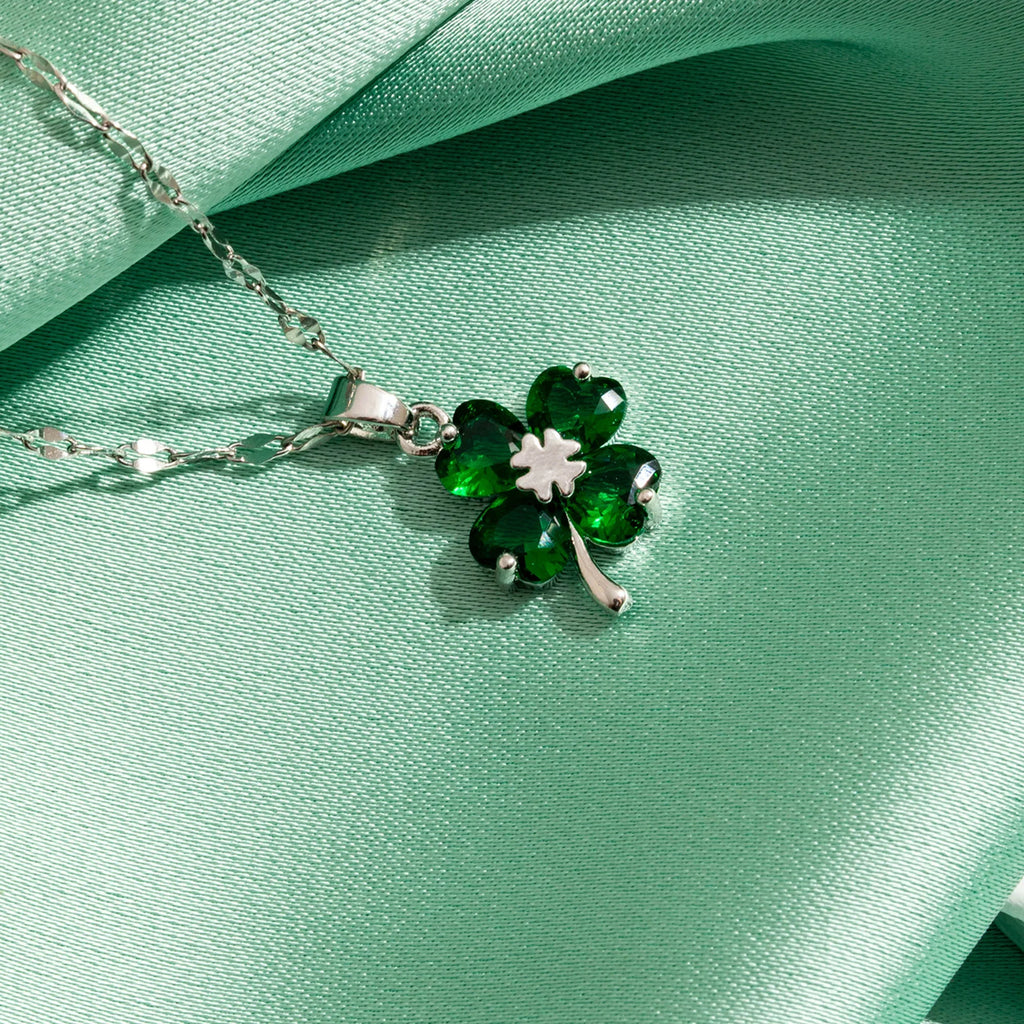 Necklace with Four-Leaf Clover Pendant Colored silver and green