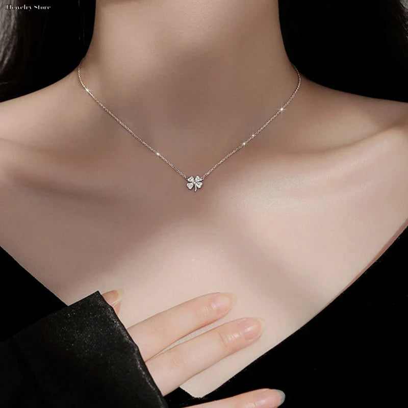 Necklace with Four-Leaf Clover Lucky Pendant for Women