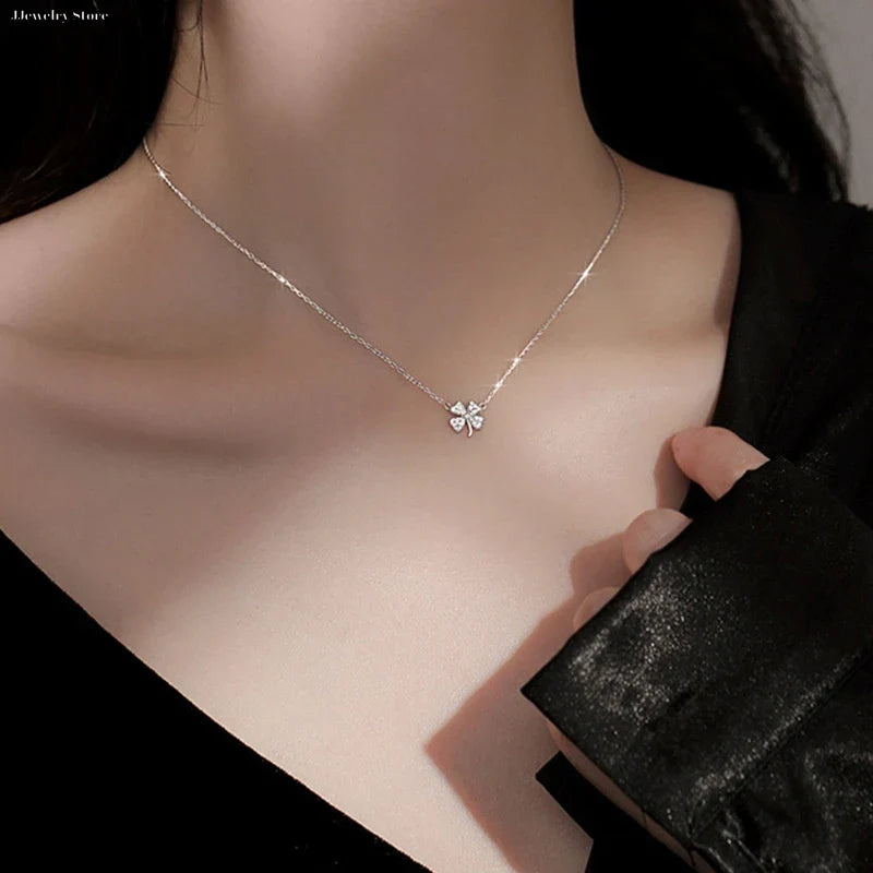 Necklace with Four-Leaf Clover Lucky Pendant for Women