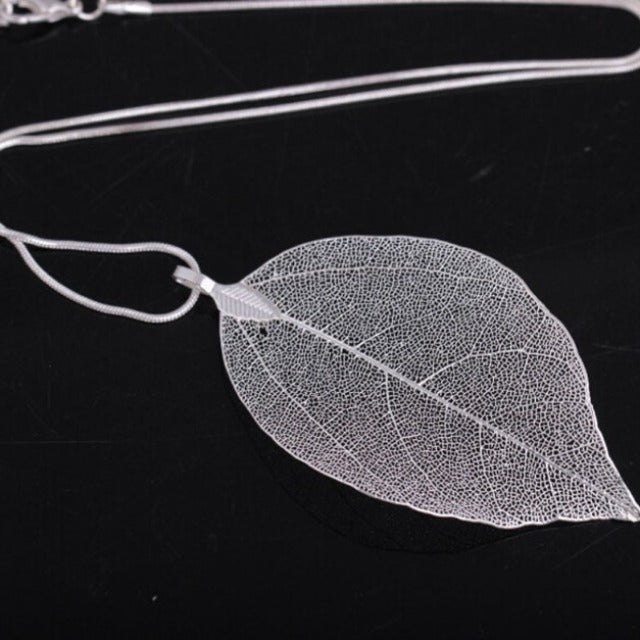 Bohemian Leaf Pendant Necklace silver
