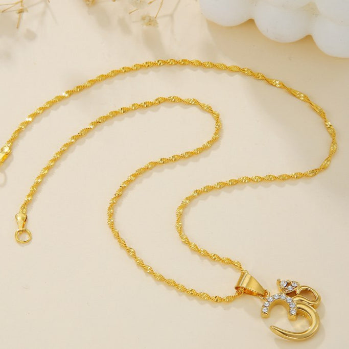 Collier Bouddhiste Om Or