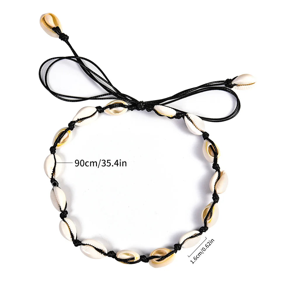Collier coquillage cauri blanc