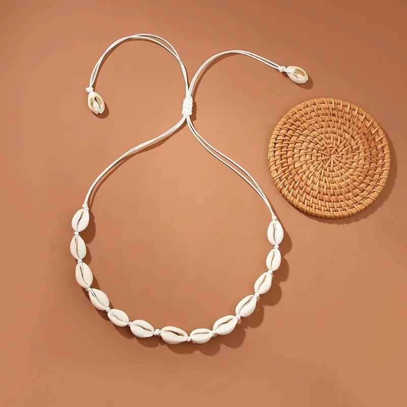 Collier coquillage cauri blanc blanc