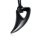 Collier cordon avec pendentif dent de requin noir
