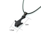 Collier cordon avec pendentif requin