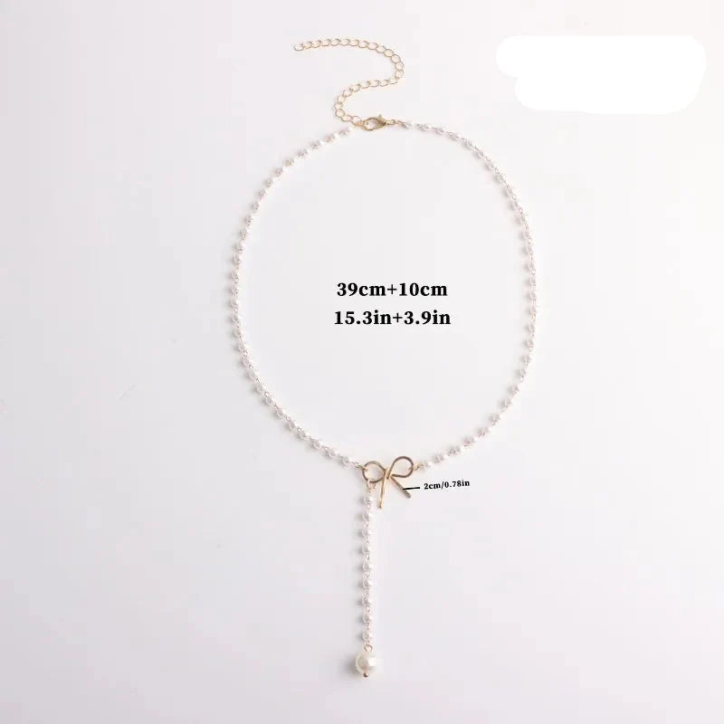 Pearl Necklace with Knot Pendant