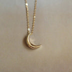 Discreet Necklace with Moon Pendant for Women Gold