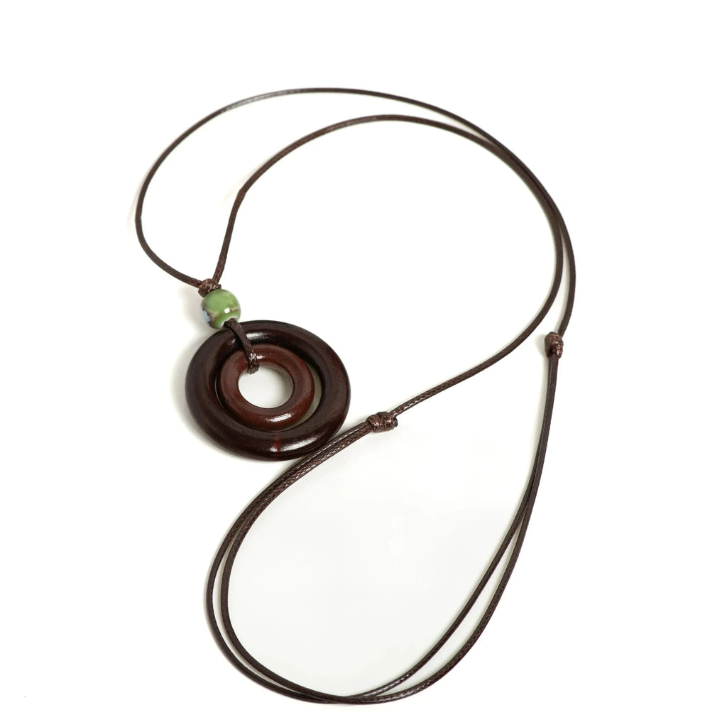 Rope Necklace with Round Pendant for Women