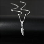 Collier et pendentif plume argenté