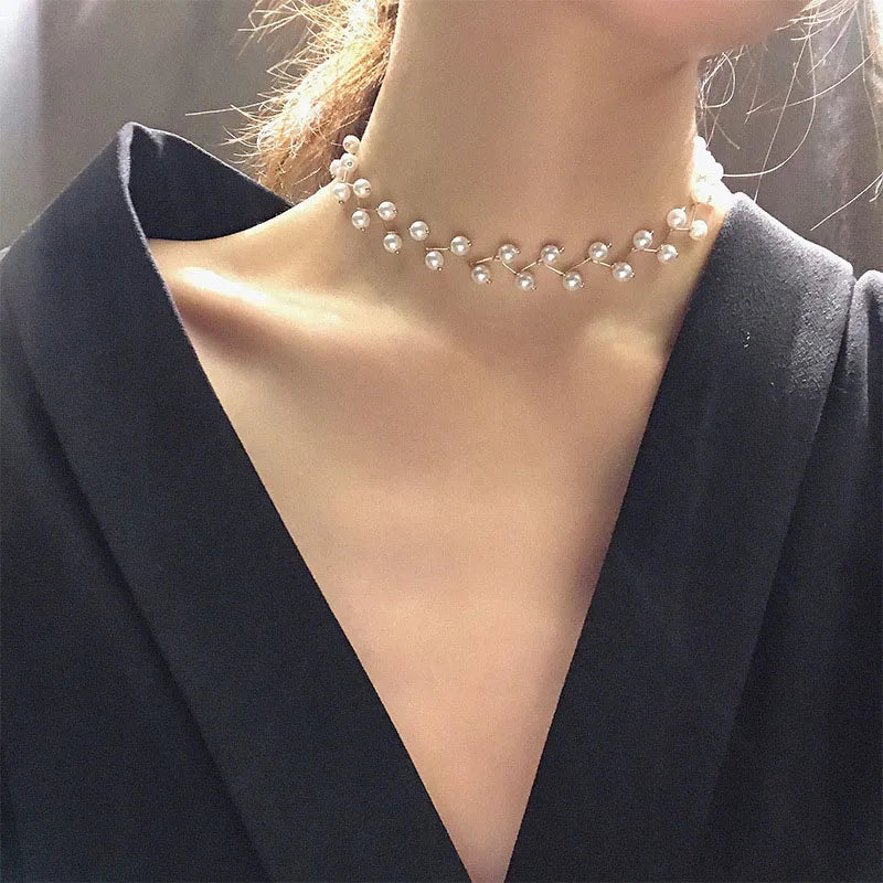 Original Choker Necklace with Silver White Pearls