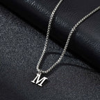 Collier homme avec pendentif initiale m