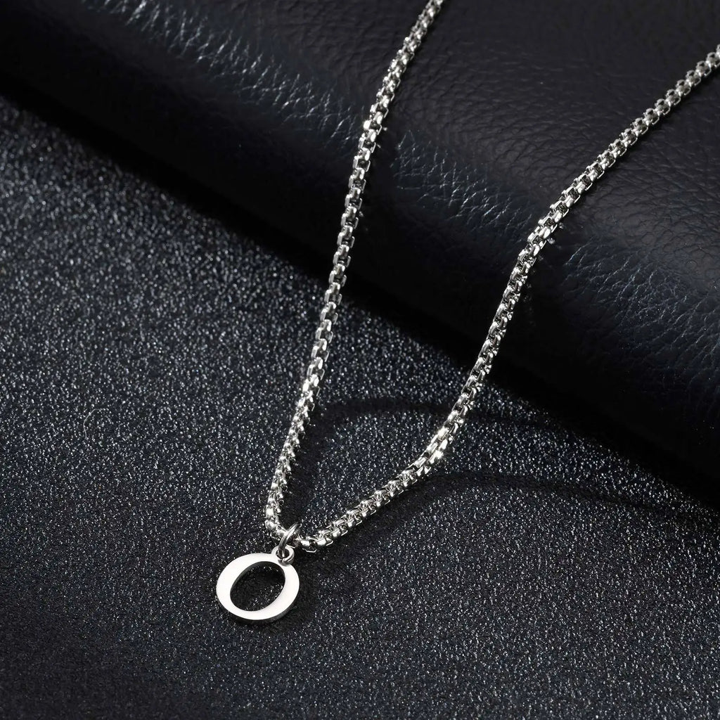 Collier homme avec pendentif initiale o