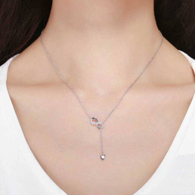 Infinite Pendant Necklace in Silver
