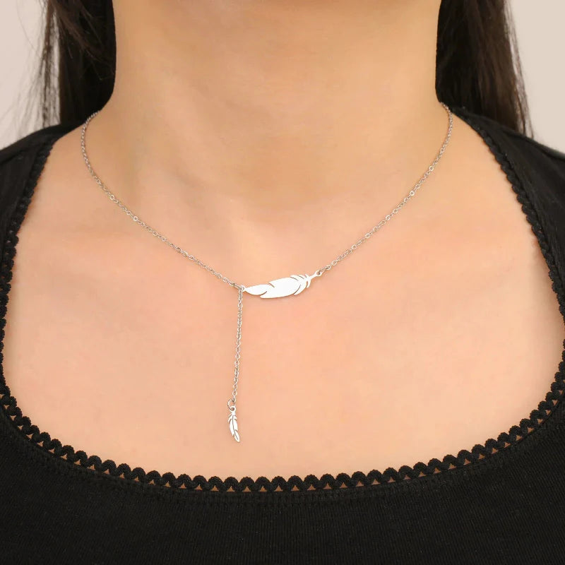Fine Feather Style A Pendant Necklace Silver