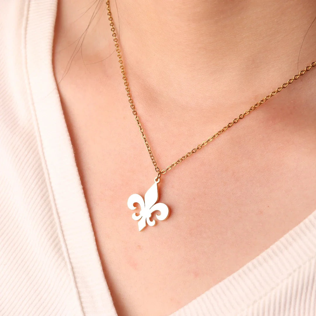 Silver Fleur de Lys Necklace & Pendant