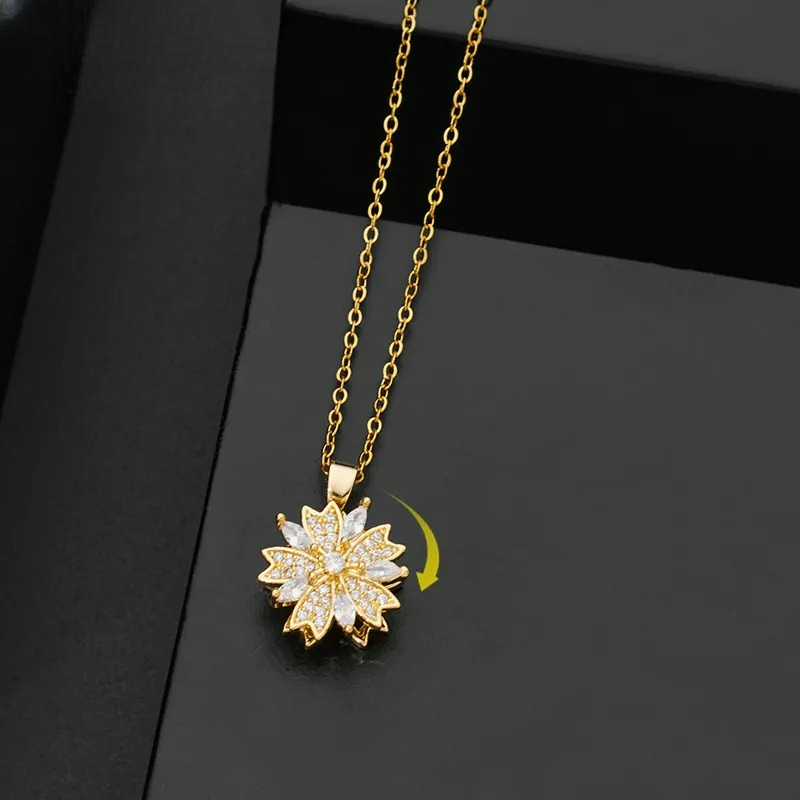 Collier Pendentif  Fleur en Zircon Tournante Anti-Stress or