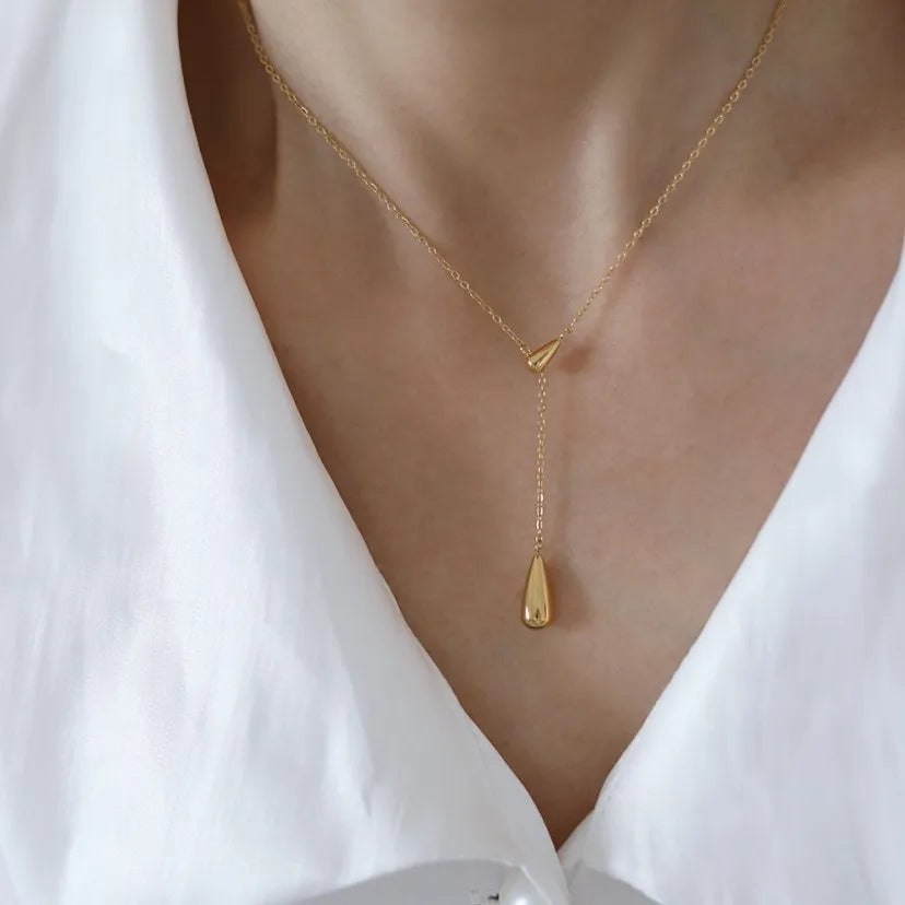 Fine Gold Water Drop Pendant Necklace