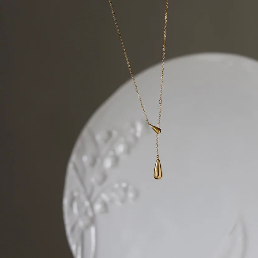 Fine Gold Water Drop Pendant Necklace