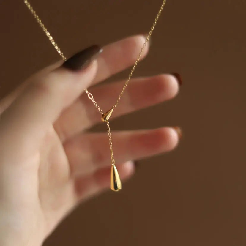 Fine Gold Water Drop Pendant Necklace