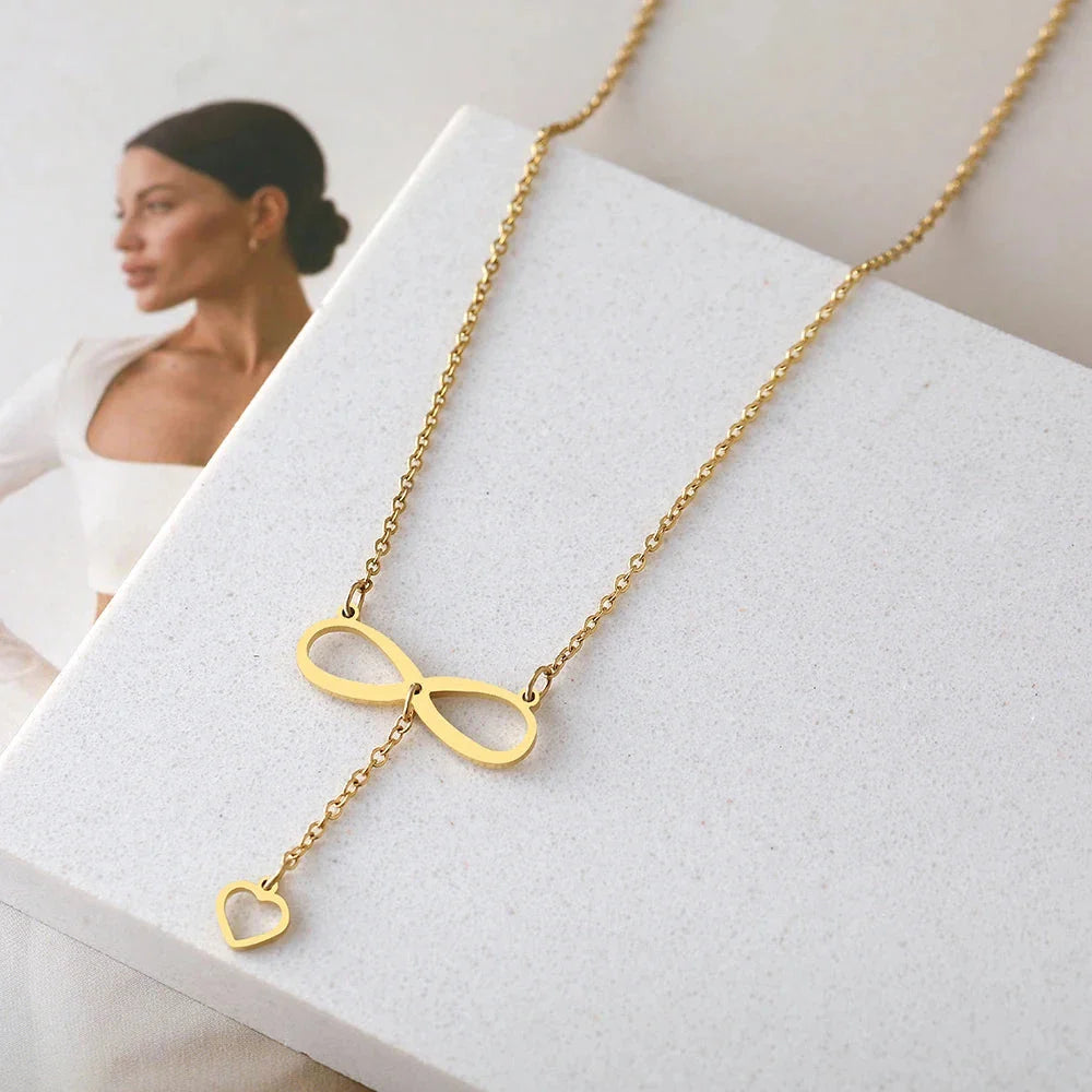 Collier Pendentif Infini et Coeur or