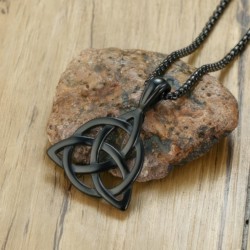 Trinity Knot Pendant Necklace - Triquetra