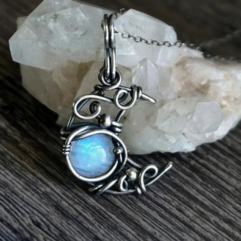 Vintage Moonstone Pendant Necklace c