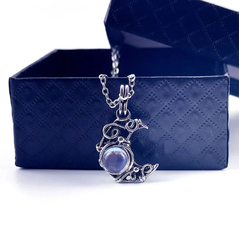 Vintage Moonstone Pendant Necklace c