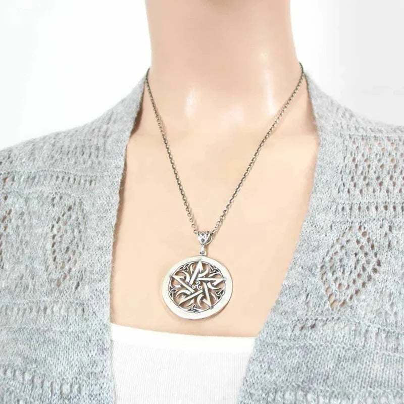 Wiccan Witchcraft Pendant Necklace Pentacle Woman