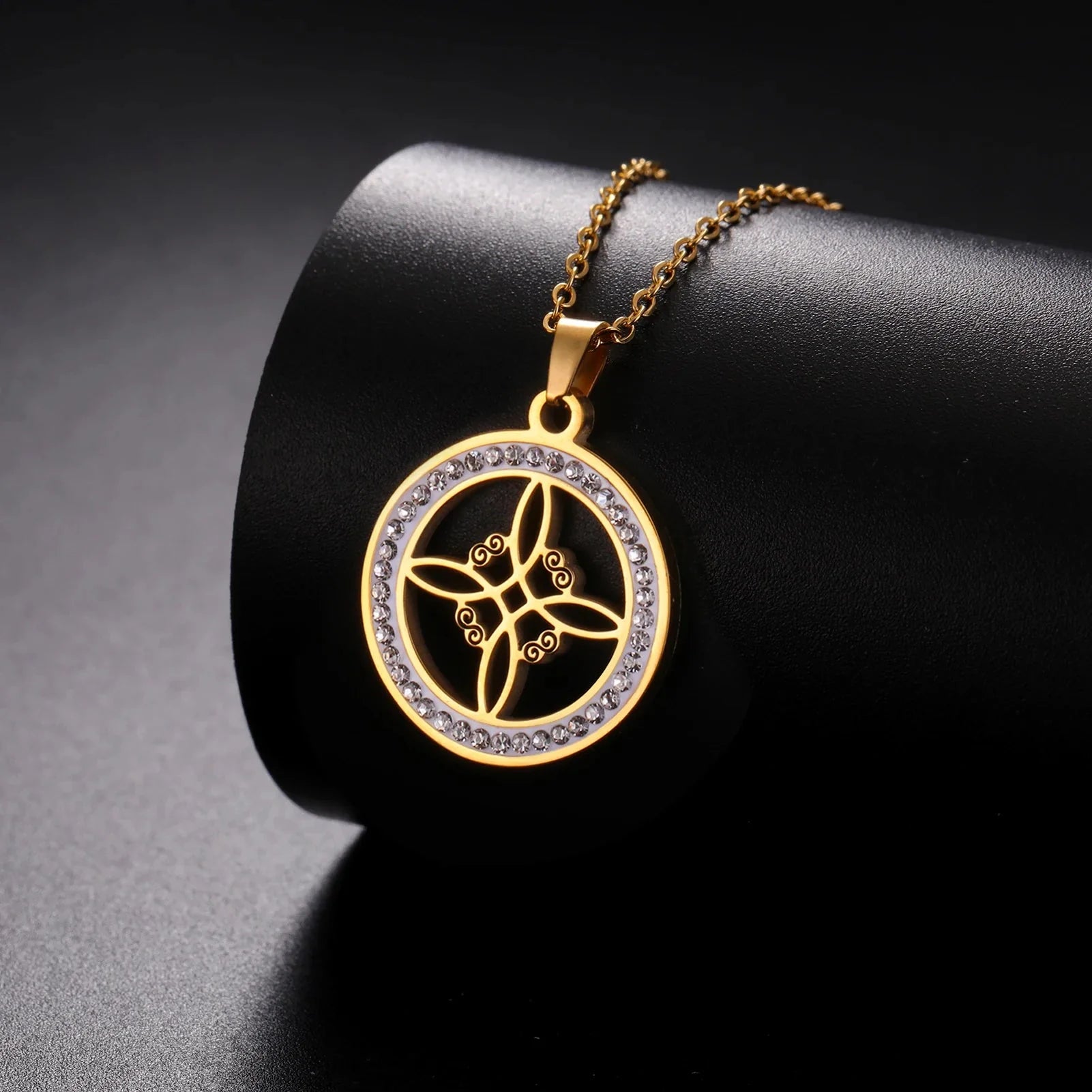 Wiccan Pendant Necklace Witch's Knot Protective Amulet gold
