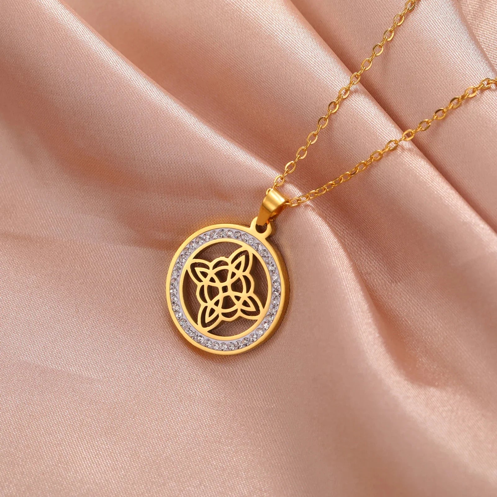 Wiccan Pendant Necklace Witch's Knot Protection Amulet for Women gold