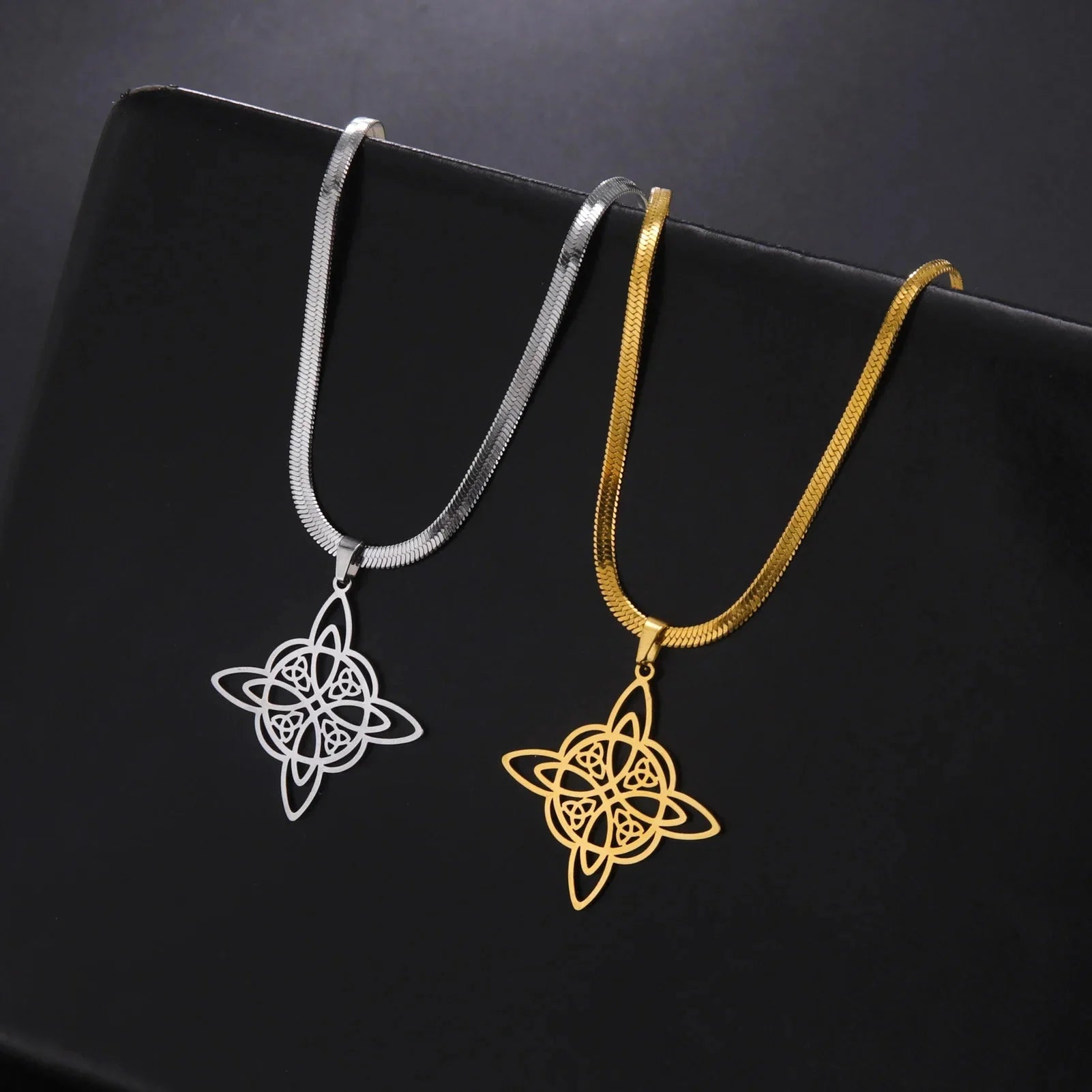 Wiccan Pendant Necklace Witch's Knot Woman Protection Amulet gold
