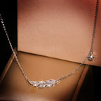 Collier plume scintillant pour femme