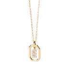 Collier femme avec pendentif hexagonale initiale e
