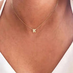 Collier ras de cou femme avec pendentif minimaliste initiale k
