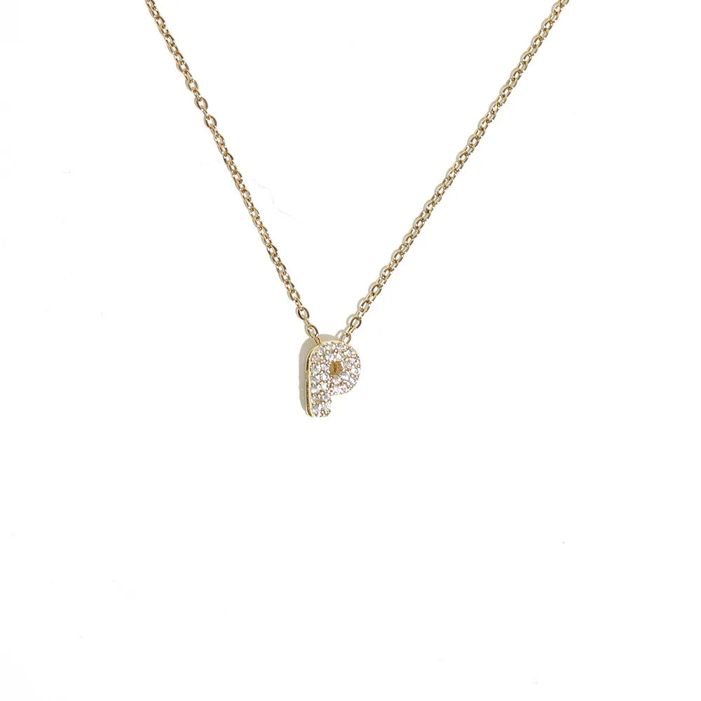Collier ras de cou femme avec pendentif minimaliste initiale p