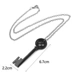 Collier homme avec pendentif clef noire