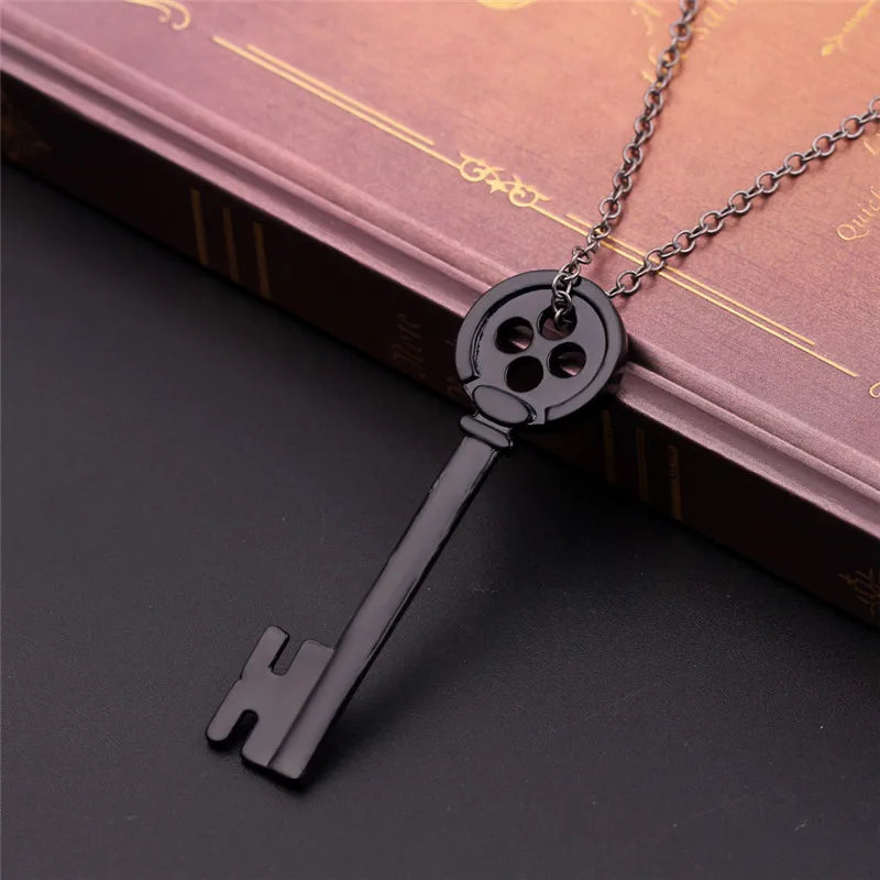 Collier homme avec pendentif clef noire