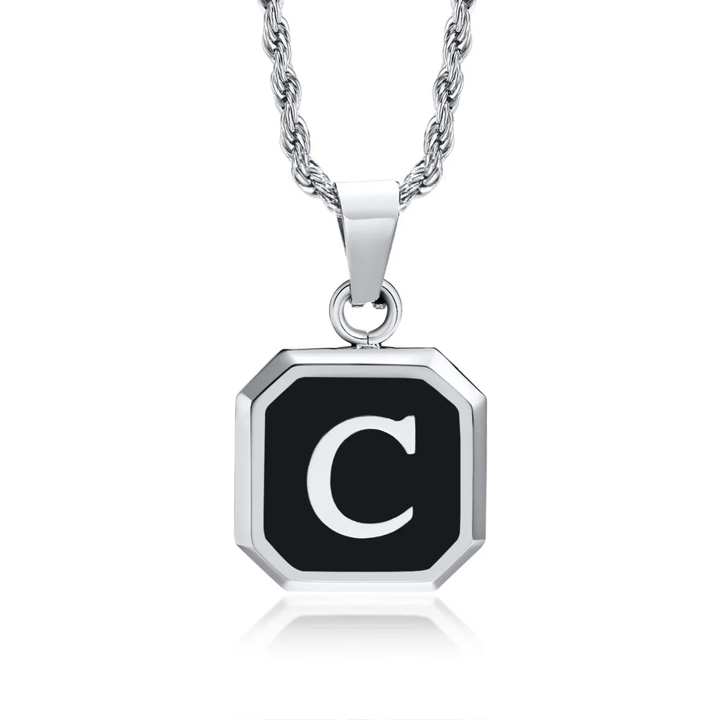 Collier homme avec pendentif hexagonale initiale c